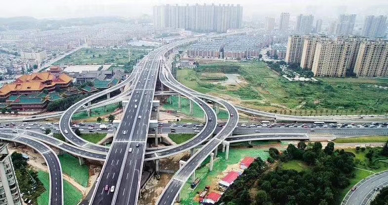 西寧湟水路高架橋